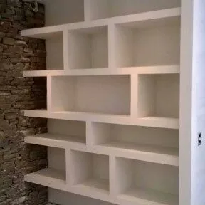 IMAGEN: trabajo 5 de 13 — librero de tablaroca de piso a techo