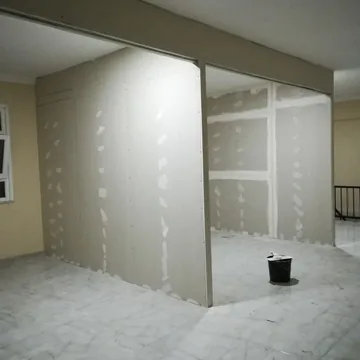 IMAGEN: el paso 2 de 3 del método, en una miniatura redonda — muro de práctica en una casa